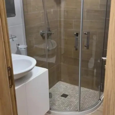 студио за в к-кс каскадас, Cascadas Family Resort, Lägenhetshotell Slăntjev Brjag